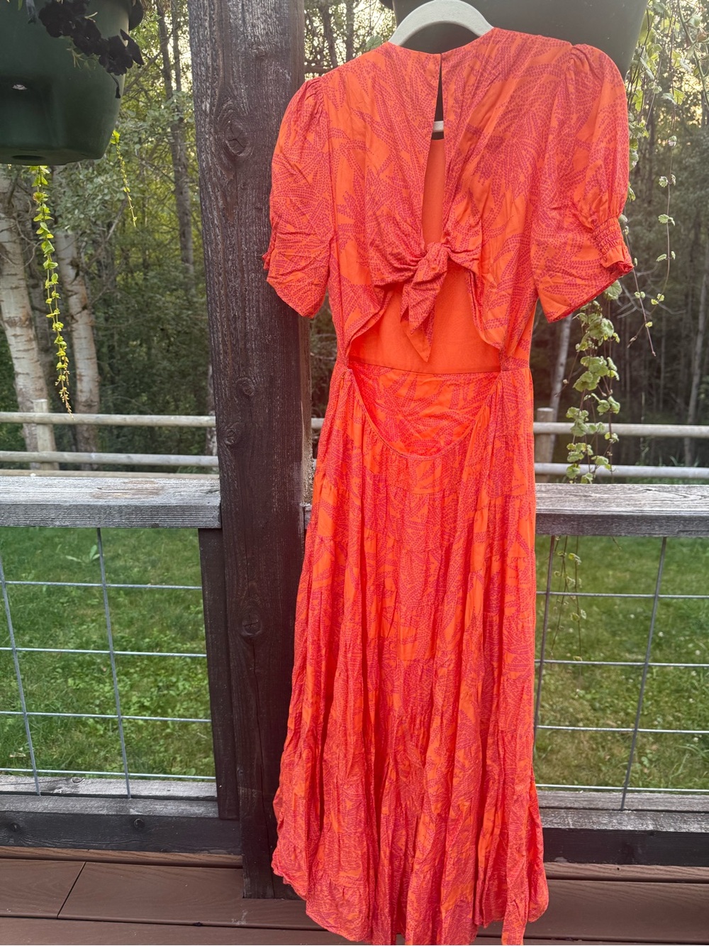 Diane Von Furstenberg Orange Puff Sleeve Midi Dress with tie back size 6 - Picture 4 of 12
